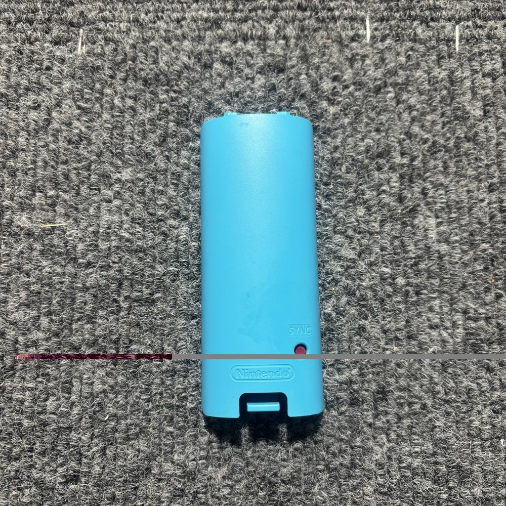 Genuine OEM Nintendo Wii Remote Replacement Back Battery Door Cover (Blue)